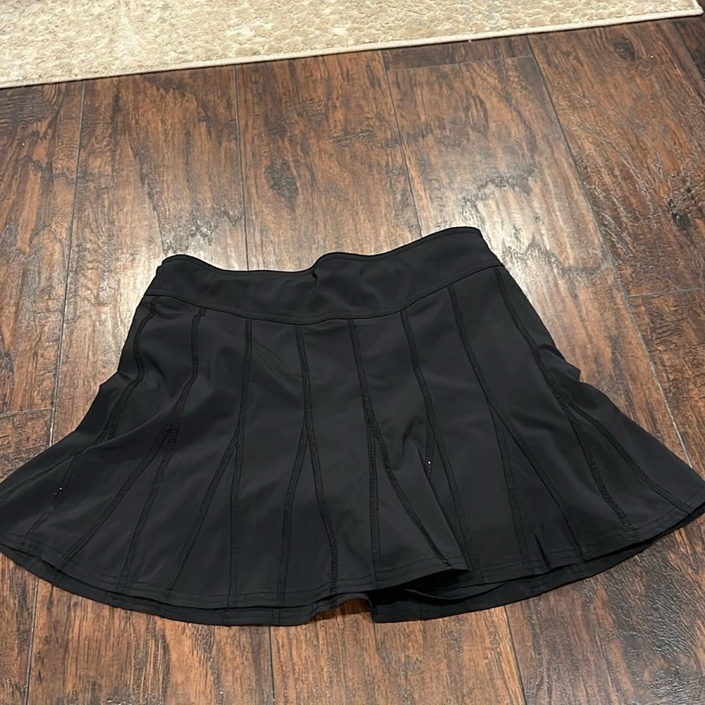 Athleta black skirt size 4 activewear‎ excellent condition